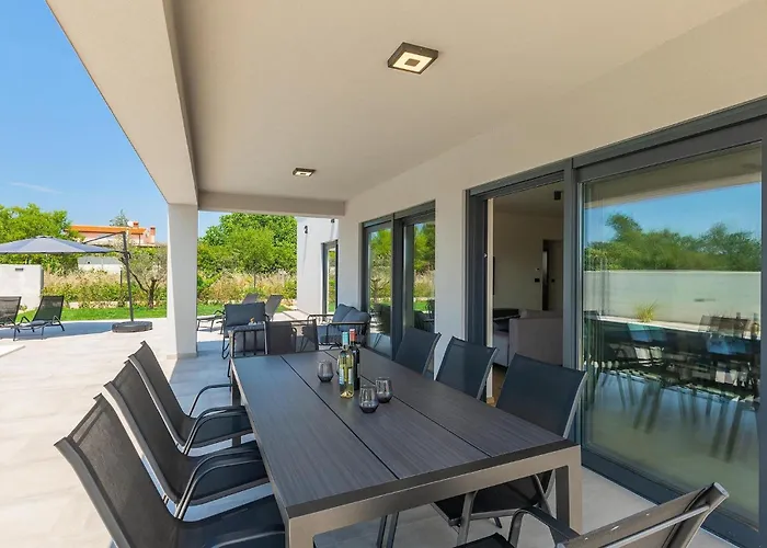 Ferienhaus Esire *