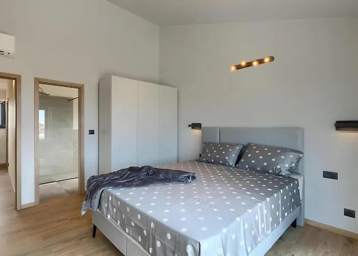 Ferienhaus Esire Pula