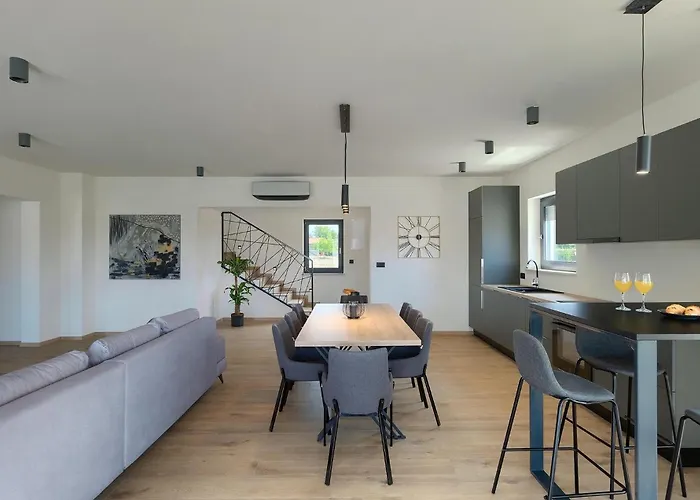 Esire Ferienhaus Pula